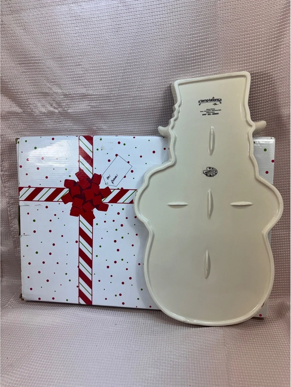 Temp-tations ceramic snowman serving platter featuring a cheerful snowman